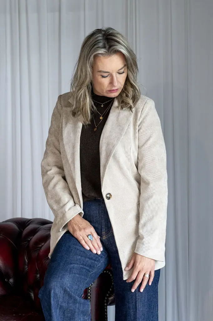 Pull Dieuwke, blazer Maradonna.webp