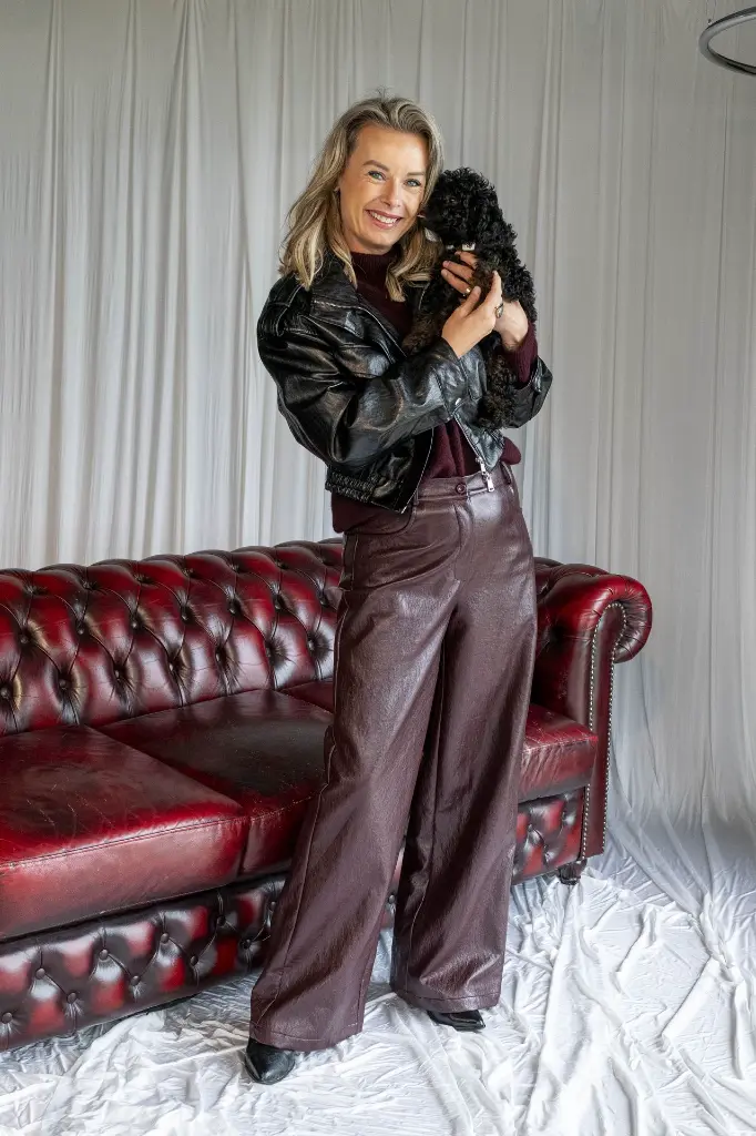 Jas Gisele, broek Olivia, Pull Dieuwke.webp