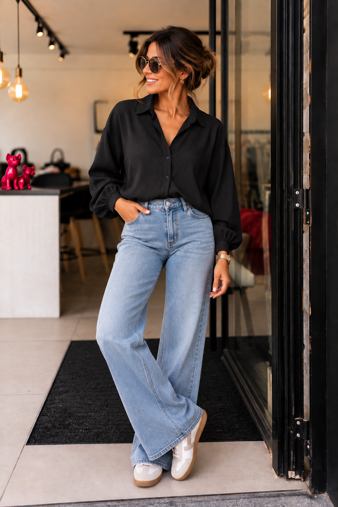 Blouse Axelle design (black)